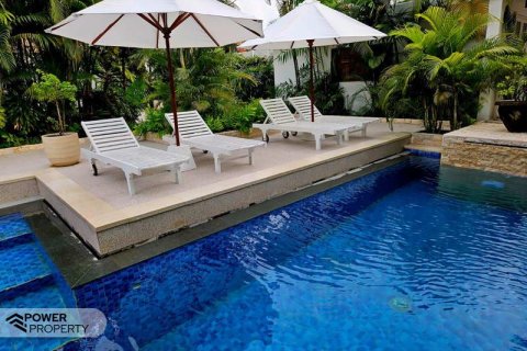 4 bedrooms Villa in Seminyak, Badung, (814) 14