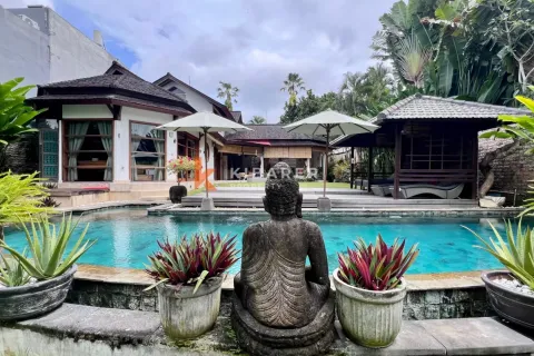 3 bedrooms Villa in Tibubeneng, Badung, Bali (12557) 1
