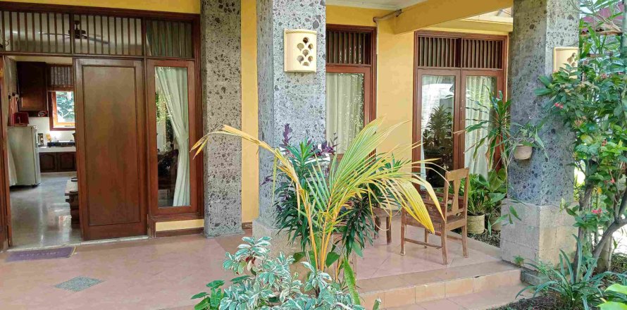2 bedrooms House in Seminyak, Badung,  (9460)
