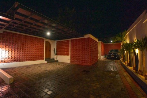 3 bedrooms Villa in Nusa Dua, Badung, (9188) 14