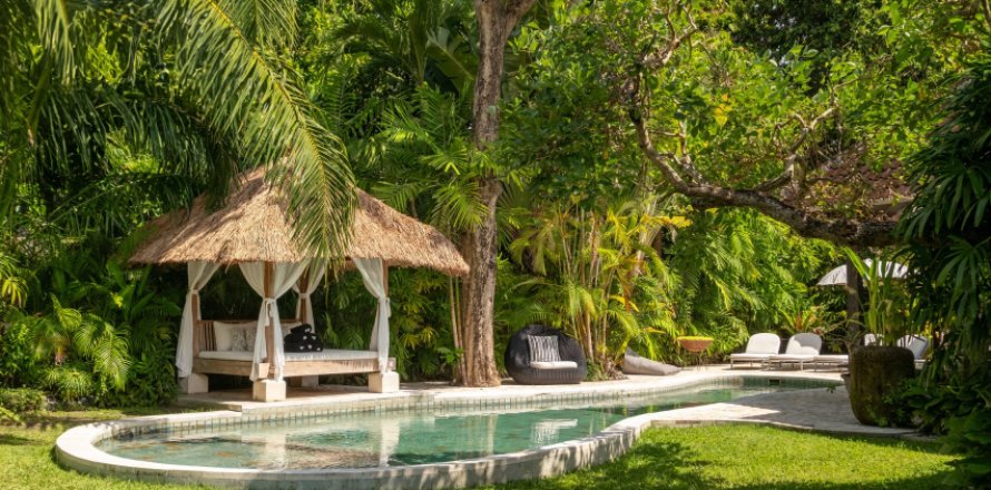 Вилла с 4 спальнями в Семиньяк, Бадунг,  (9182)