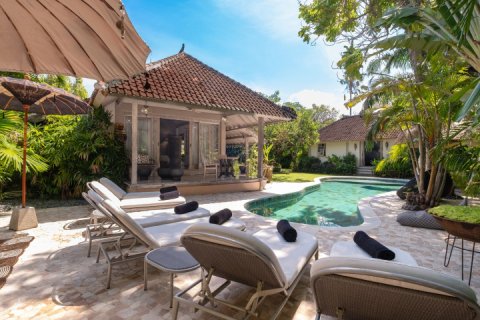 Вилла с 3 спальнями в Семиньяк, Бадунг,  (9183) 1