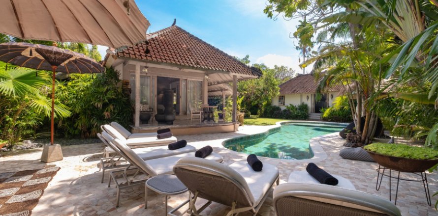 Вилла с 3 спальнями в Семиньяк, Бадунг,  (9183)