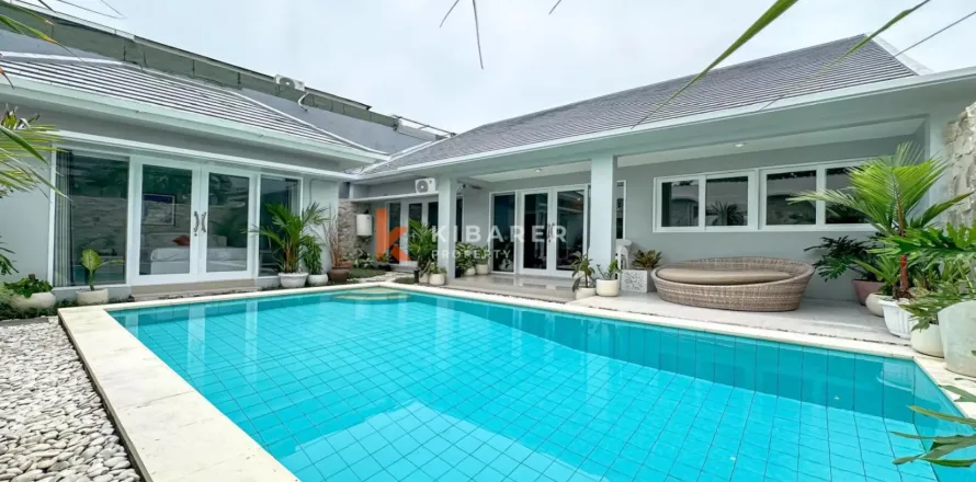 3 bedrooms Villa in Tibubeneng, Badung, Bali (13773)