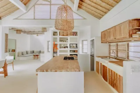 4 bedrooms Villa in Badung, Bali (13768) 2