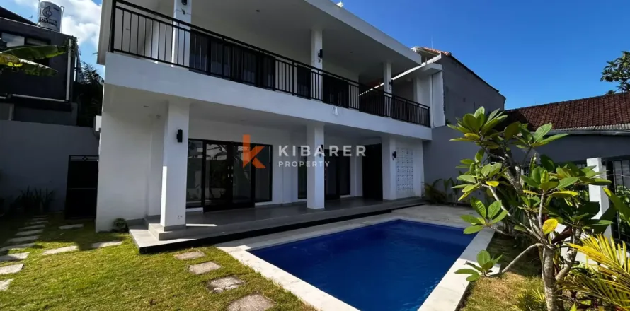 4 bedrooms Villa in Denpasar, Bali (13771)