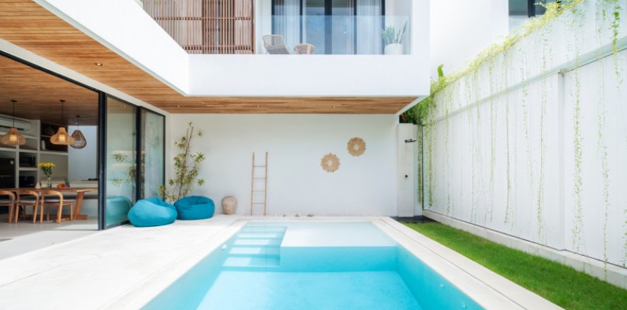 4 bedrooms Villa in Canggu, Badung, Bali (17093)