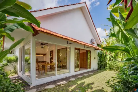 8 bedrooms Villa in Denpasar, Bali (17099)