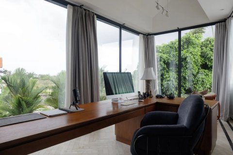 4 bedrooms Villa in Dalung, Badung, Bali (15764) 10