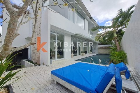 4 bedrooms Villa in Ungasan, Badung, Bali (13660)