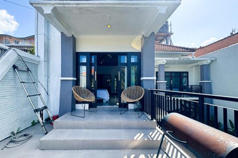 3 bedrooms Villa in Seminyak, Badung, (10041) 12