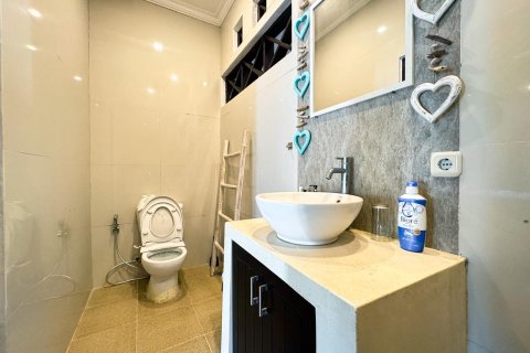 3 bedrooms Villa in Seminyak, Badung, (10041) 23