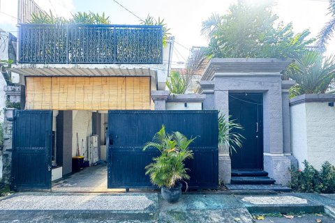 3 bedrooms Villa in Seminyak, Badung,  (10041)
