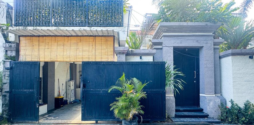 3 bedrooms Villa in Seminyak, Badung, (10041)