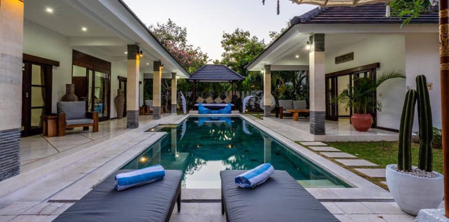 4 bedrooms Villa in Canggu, Badung, Bali (15392)