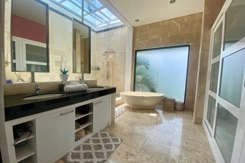 2 bedrooms Villa in Canggu, Badung, Bali (15396) 14