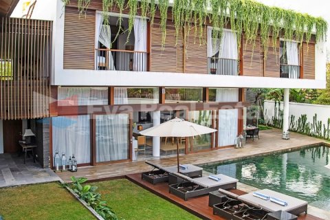 5 bedrooms Villa in Tibubeneng, Badung, Bali (2464)