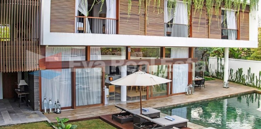5 bedrooms Villa in Tibubeneng, Badung, Bali (2464)