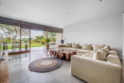 3 bedrooms Villa in Jimbaran, Badung, Bali (14897) 2