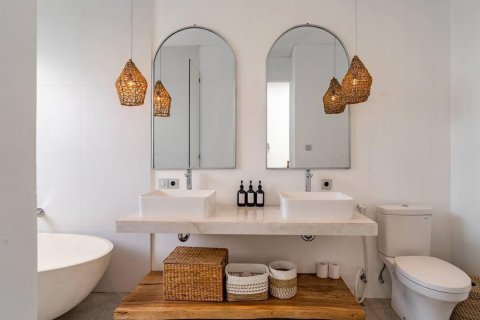 Вилла с 3 спальнями в DHARMA, Тибубененг, Бадунг,  (9924) 5