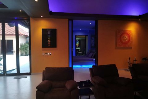 Вилла с 3 спальнями в Семиньяк, Бадунг,  (10086) 10