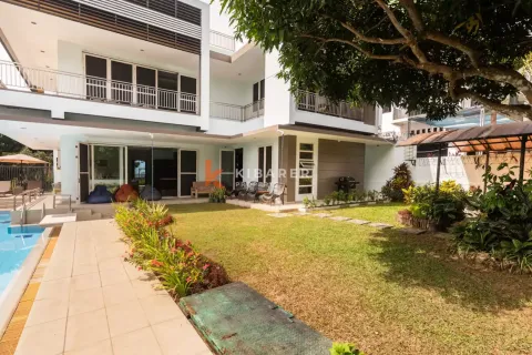 6 bedrooms Villa in Pecatu, Badung, Bali (13545)