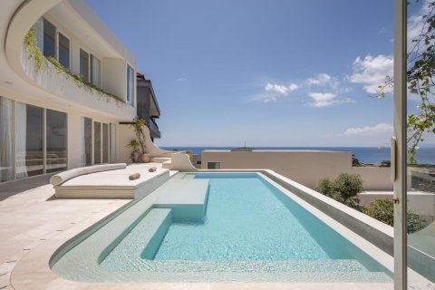 4 bedrooms Villa in Pecatu, Badung, Bali (15735)