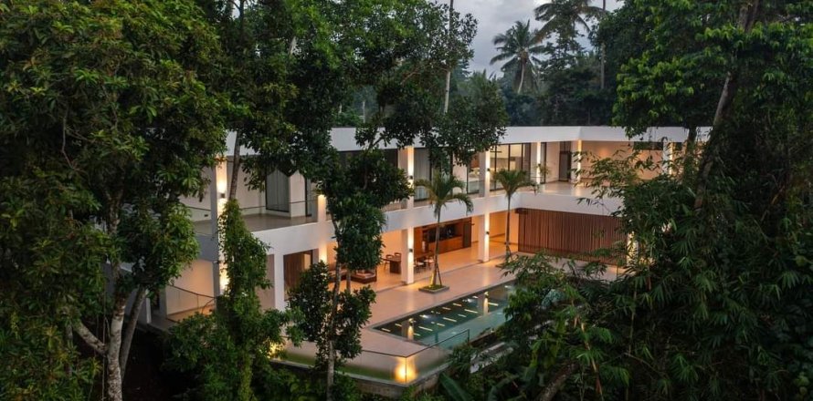 4 bedrooms Villa in Ubud, Gianyar, Bali (15786)