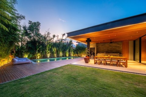4 bedrooms Villa in South Denpasar, Denpasar, Bali (15787) 24