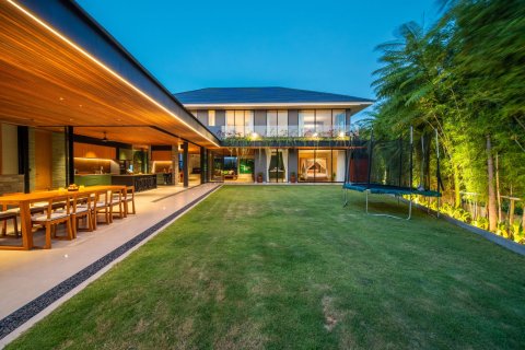 4 bedrooms Villa in South Denpasar, Denpasar, Bali (15787) 15