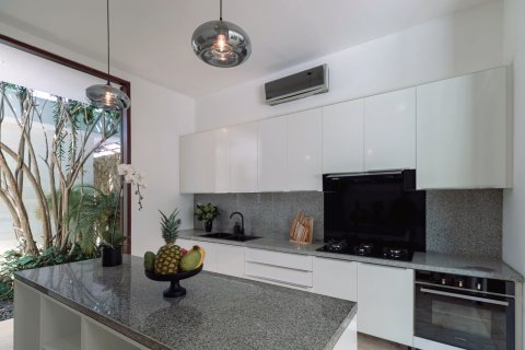 4 bedrooms Villa in Seminyak, Badung, Bali (15788) 13
