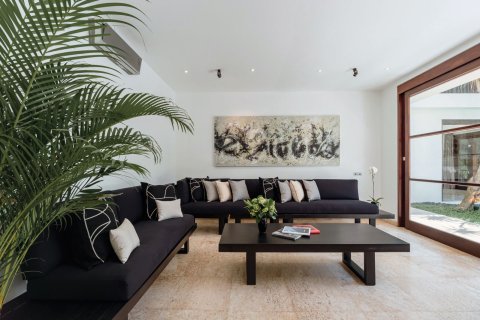 4 bedrooms Villa in Seminyak, Badung, Bali (15788) 6