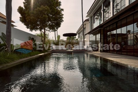 3 bedrooms Villa in Kerobokan, Badung, Bali (4820)