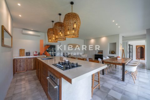 Вилла с 5 спальнями в Денпасар, Бали (12365) 9