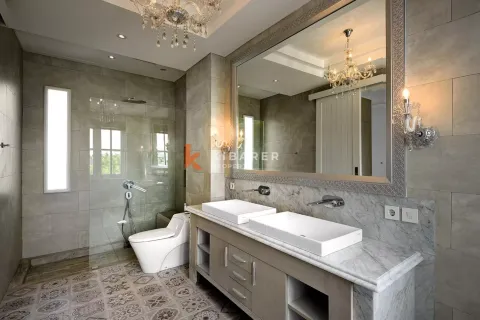 4 bedrooms Villa in Tibubeneng, Badung, Bali (12363) 16