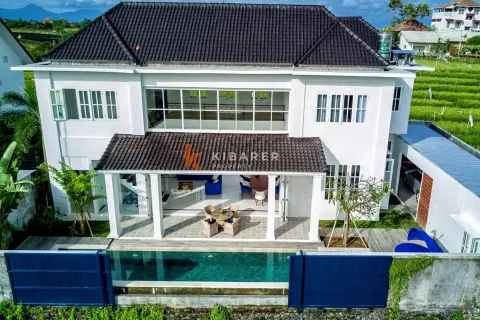 4 bedrooms Villa in Tibubeneng, Badung, Bali (12363)