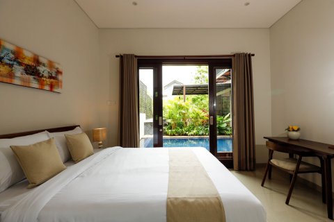 Вилла с 3 спальнями в Нуса Дуа, Бадунг,  (9435) 8