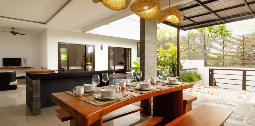 Вилла с 3 спальнями в Нуса Дуа, Бадунг,  (9435)