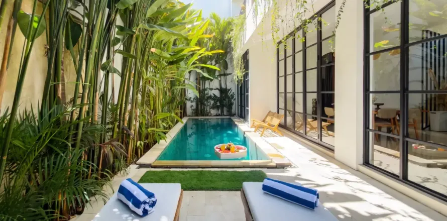 3 bedrooms Villa in Tibubeneng, Badung, Bali (10793)