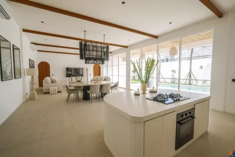 4 bedrooms Villa in South Denpasar, Denpasar, Bali (13944) 16