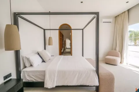 4 bedrooms Villa in South Denpasar, Denpasar, Bali (13944) 22