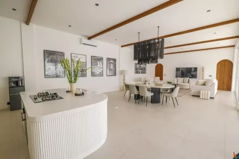 4 bedrooms Villa in South Denpasar, Denpasar, Bali (13944) 17