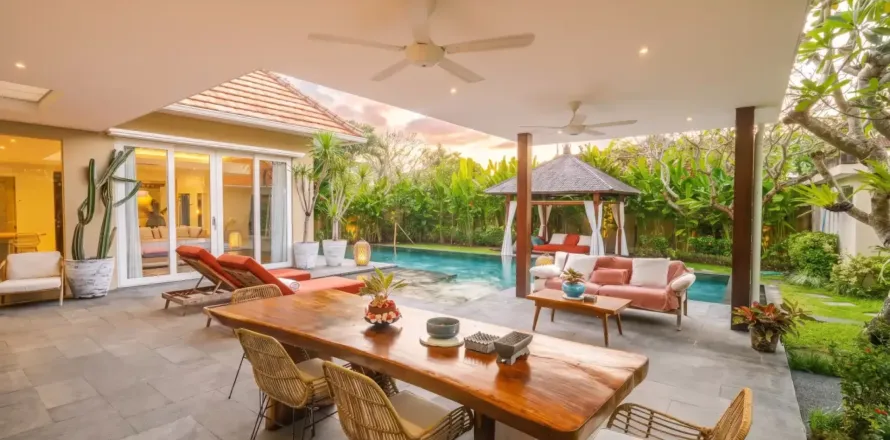 4 bedrooms Villa in South Denpasar, Denpasar, Bali (13943)