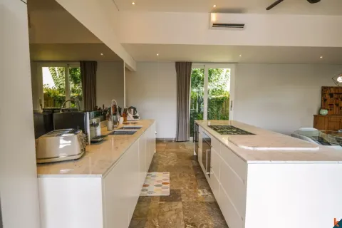 4 bedrooms Villa in South Denpasar, Denpasar, Bali (13943) 13