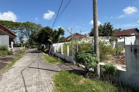 Земельный участок в Денпасар,  (9385) 2