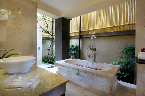 Вилла с 4 спальнями в Джимбаран, Бадунг,  (9383) 11