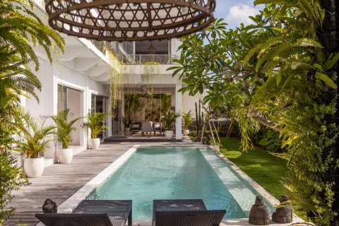 4 bedrooms Villa in Kerobokan, Badung, Bali (15616)