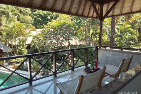 Вилла с 3 спальнями в Карангасем,  (9464) 10