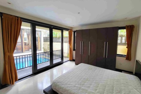 Коммерческая недвижимость с 3 спальнями в Нуса Дуа, Бадунг,  (9468) 9