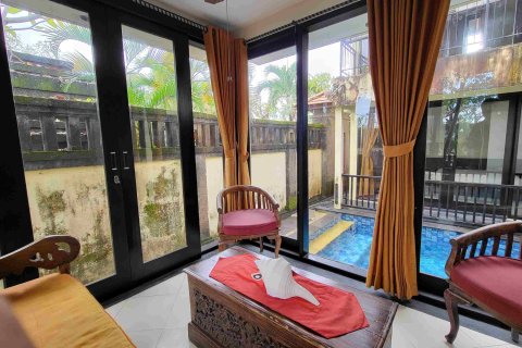 Коммерческая недвижимость с 3 спальнями в Нуса Дуа, Бадунг,  (9468) 18